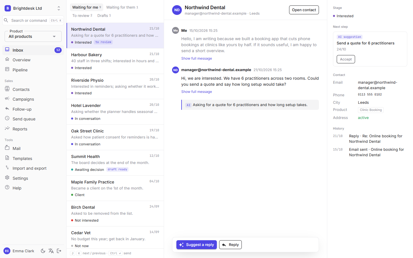 The Followloop inbox: conversations waiting for a reply, the selected thread and the lead's stage and next step